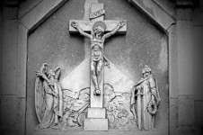 jesus-christ-on-the-cross-1361620759kx2
